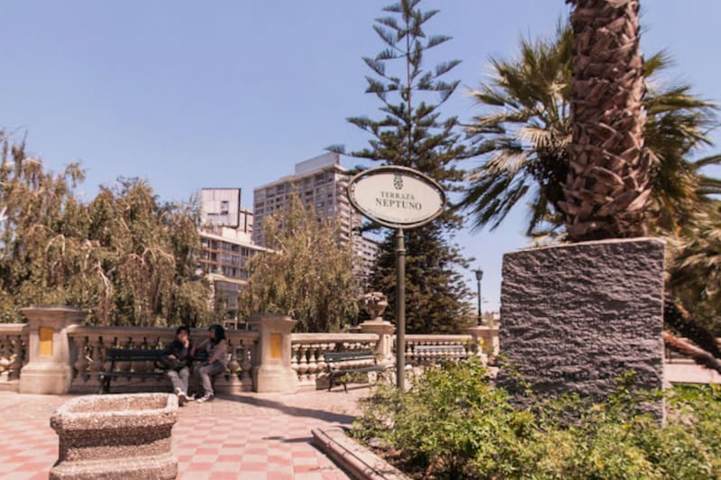 La Terraza Neptuno es uno de los lugares en los que puedes disfrutar este lunes.
Créditos: Google Maps.