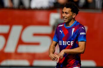 Cristián Cuevas se perderá el debut de la UC en el Claro Arena tras resolución del Tribunal de Disciplina