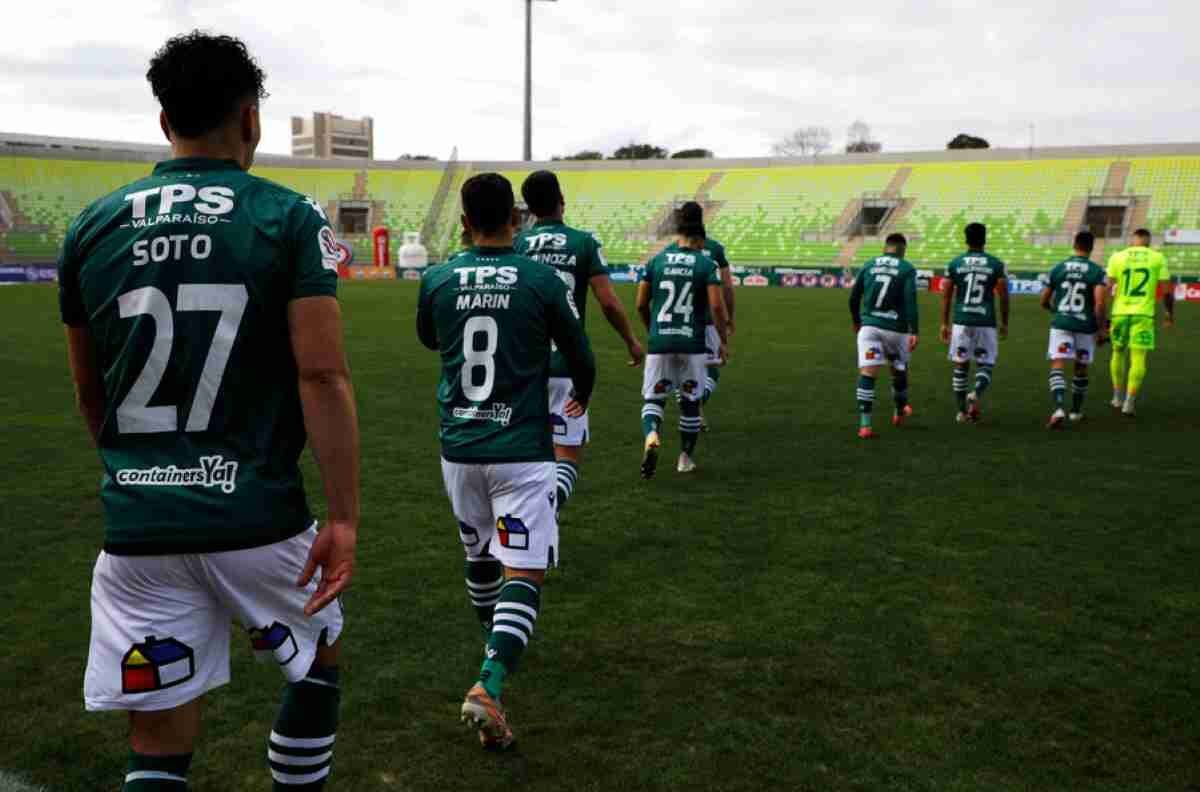 Santiago Wanderers informó la salida de un extranjero para liberar un cupo de cara a la llegada de refuerzos