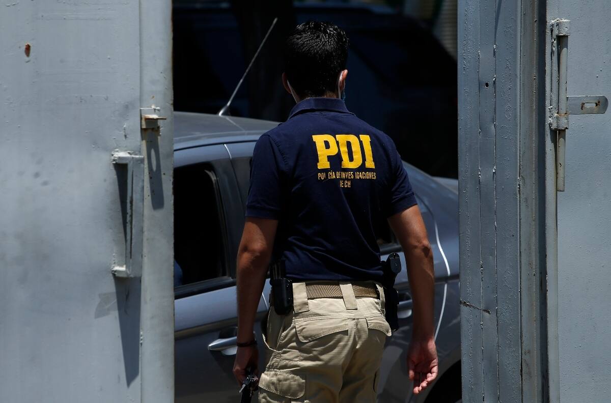 Sujeto fue detenido por la PDI acusado de una serie de robos durante el toque de queda