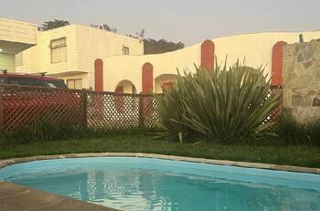 Estas cabañas son perfectas para despedir las vacaciones de verano: Se ubican a menos de 2 horas de Santiago