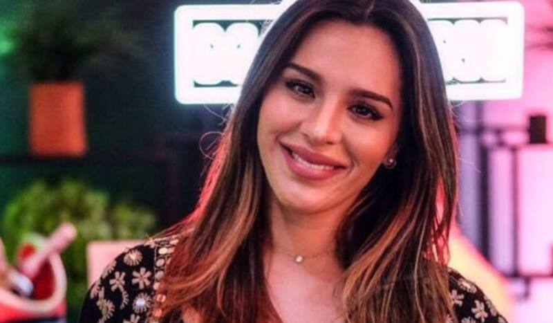 relató episodios de violencia que la motivaron a irse de Chile.