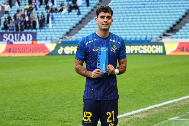 recibió el premio al mejor gol del Sochi en la primera rueda de la Primera Liga de Rusia. (Foto: Vseprosport)