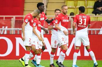 Con Guillermo Maripán en banca, Mónaco consiguió agónica victoria ante Stade Rennais