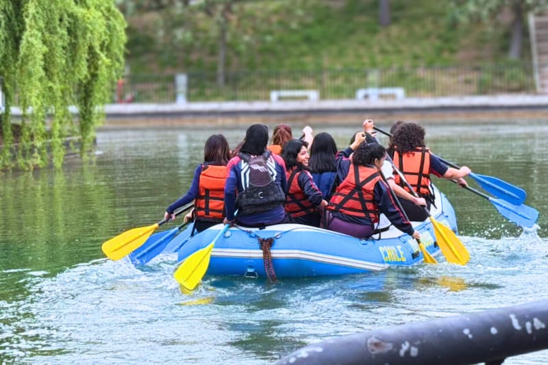El Festival Acuático es un imperdible panorama para capear el calor. Créditos: @colegio_ozanam vía Instagram.