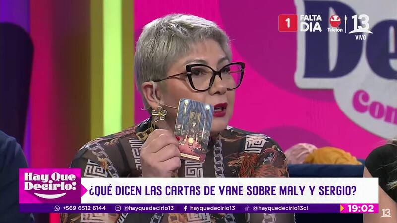 Vanessa Daroch realizó lectura de cartas en "Hay que decirlo".
