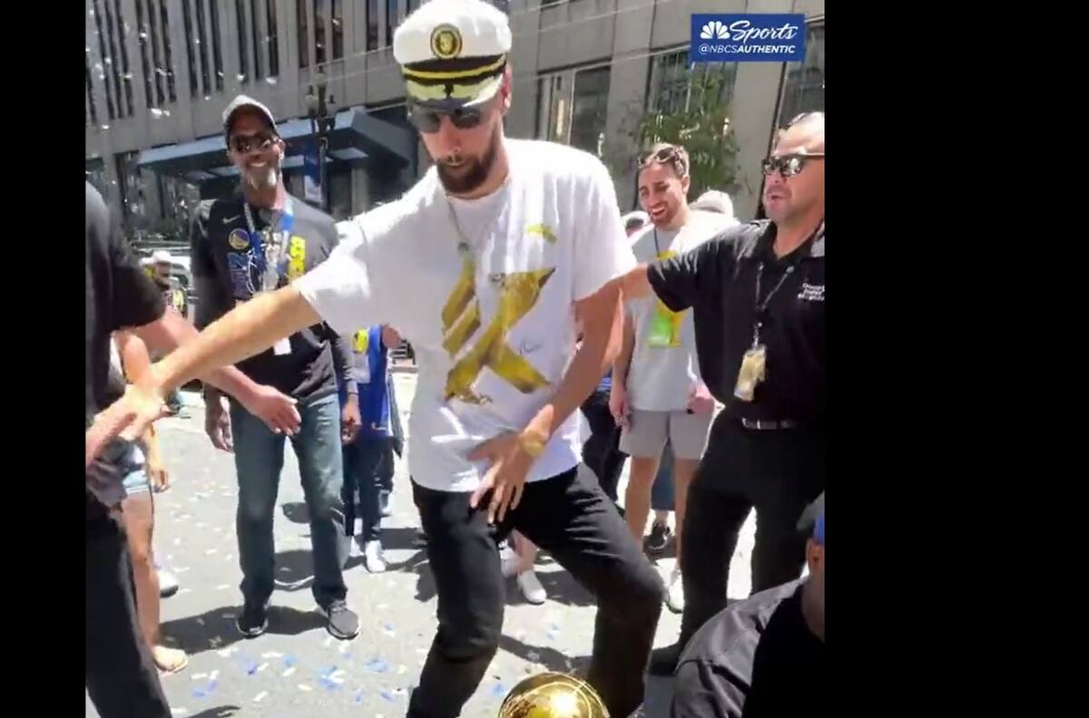 VIDEO | Los pasos prohibidos: El baile de Klay Thompson en el festejo de los Warriors tras ganar el título de la NBA