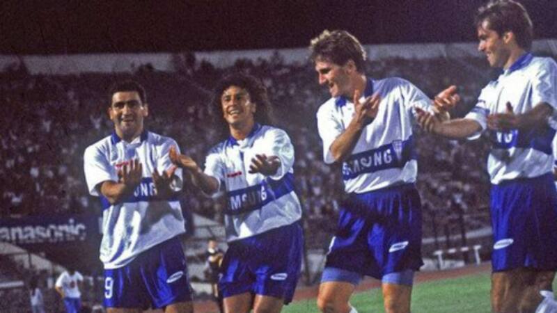 El plantel de la UC en los 90.