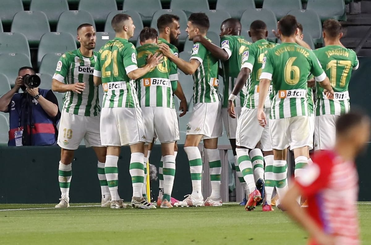 El Real Betis de Manuel Pellegrini y Claudio Bravo ganó un sufrido duelo ante el Rayo Vallecano