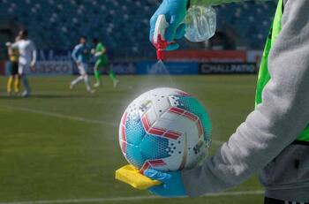 Coronavirus vuelve a azotar el fútbol chileno: Los contagios que ponen el vilo el campeonato