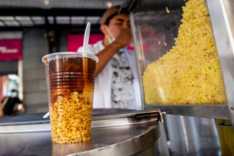 Hay varios lugares imperdibles para tomar mote con huesillo durante este verano.