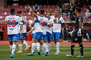 Tres jugadores de Universidad Católica son seguidos para ser nominados por selecciones internacionales