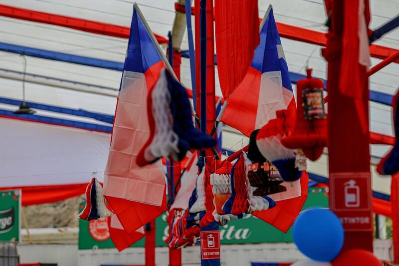 Revisa los detalles de la ramada del Estadio Nacional.