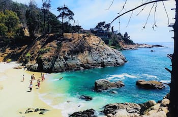 La playa escondida cerca de Santiago que es ideal para una última escapada antes de terminar el verano
