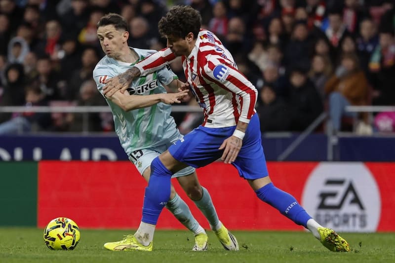 El mediocampista, en el partido ante Atlético Madrid del domingo pasado. Foto: EFE.