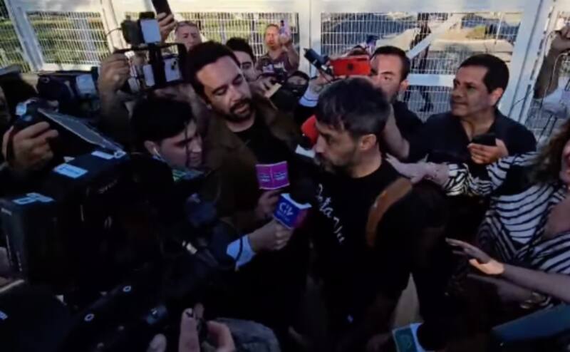 Jorge Valdivia salió de la cárcel para cumplir arresto domiciliario nocturno.