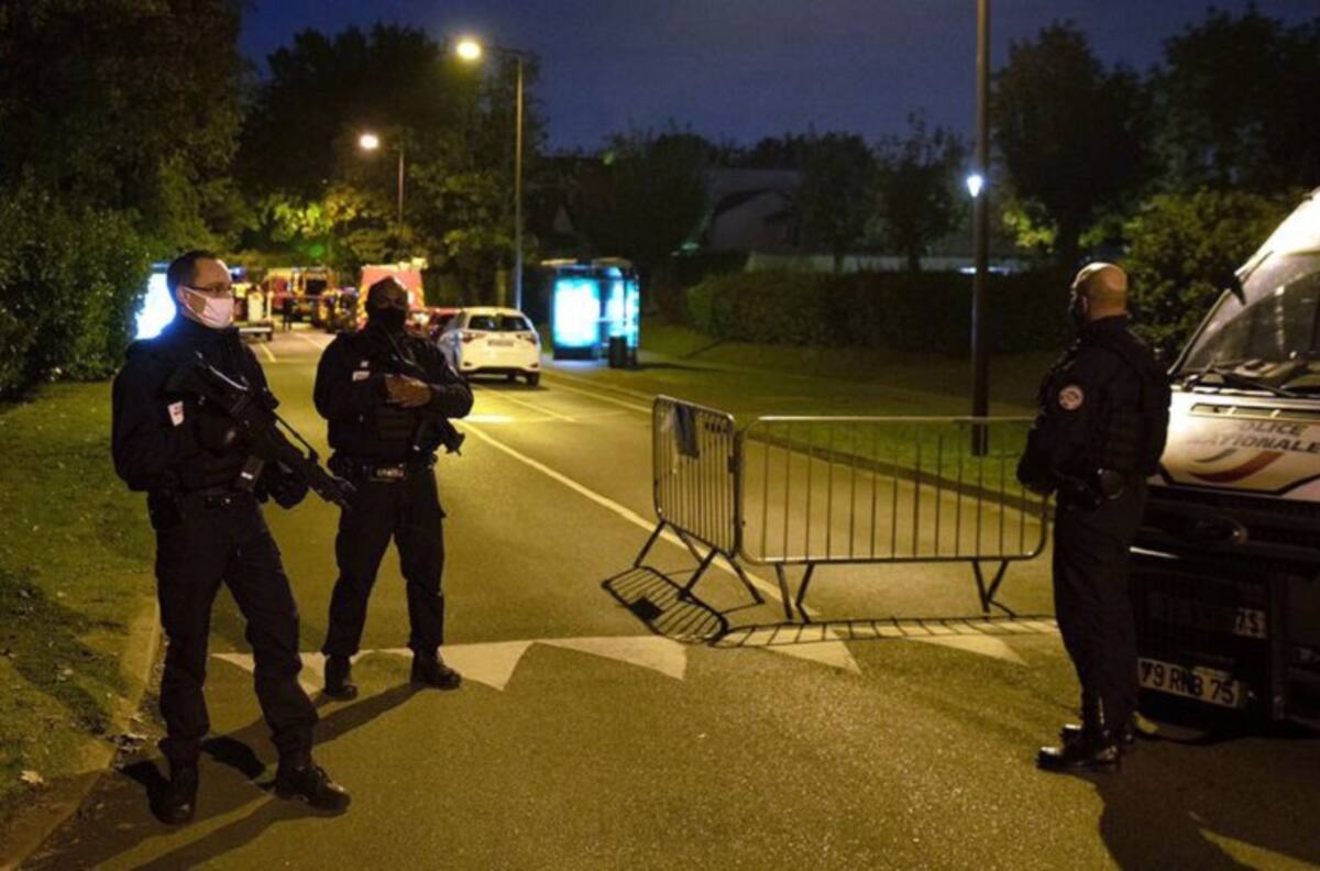 Decapitan a profesor en Francia por caricatura de Mahoma: Hay 9 detenidos