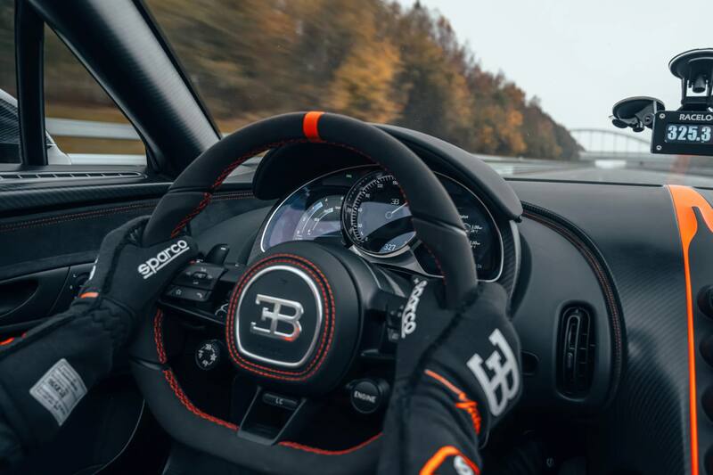 El Bugatti Mistral estableció nuevo récord de velocidad para un descapotable