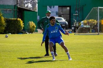 Los dos puestos que definió Cristián Arán a reforzar en el Deportes Temuco de Marcelo Salas de cara la Primera B
