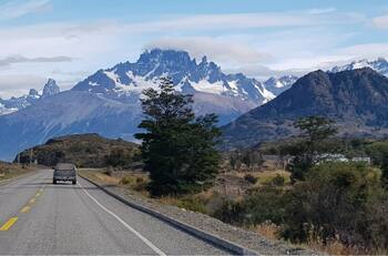 ¿Pensando en viajar en auto? Estas son las rutas favoritas para recorrer por carretera en Chile