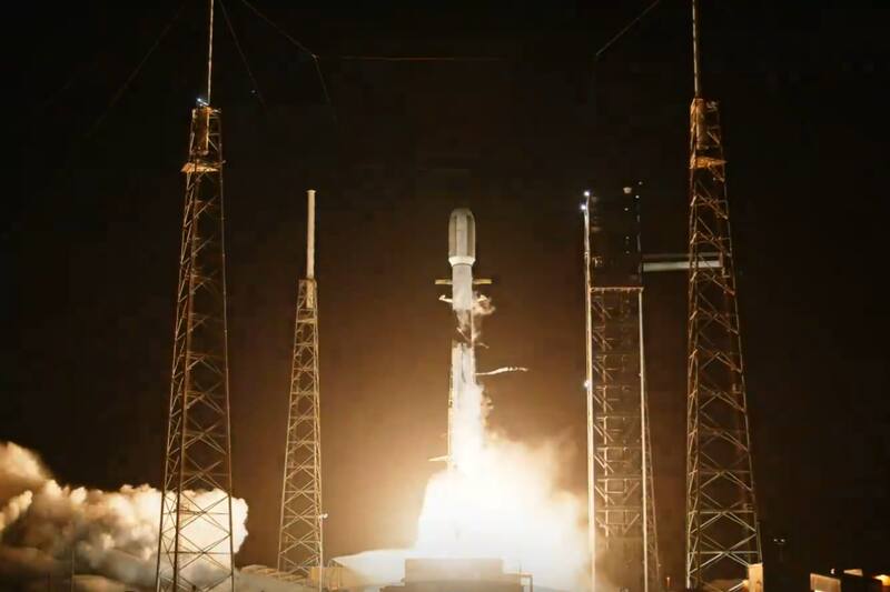 La nave colapsó al aterrizar en la base de SpaceX este miércoles.