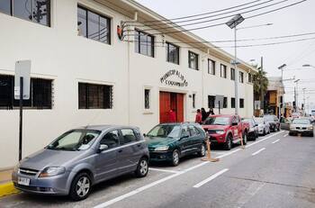 VIDEO | Funcionaria municipal fue captada pesando y dosificando droga en Coquimbo