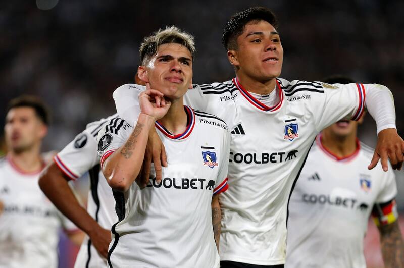 junto a Damián Pizarro en Colo Colo.