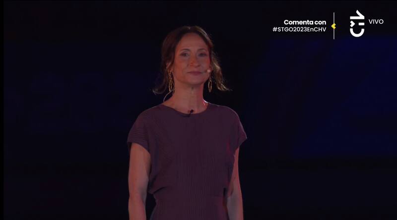 La reconocida actriz de 58 años de edad destacó la diversidad de Chile y América en su discurso.