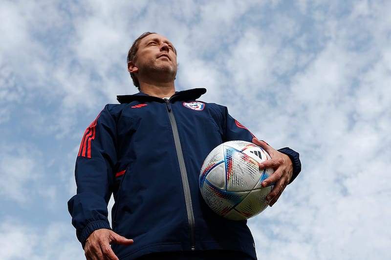 Luis Mena, director técnico de la Selección Femenina