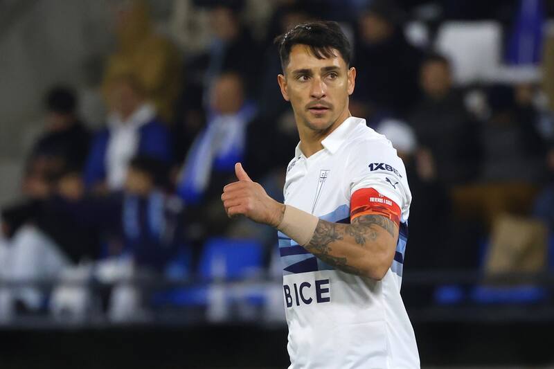 Delantero de la UC. Foto: Aton.