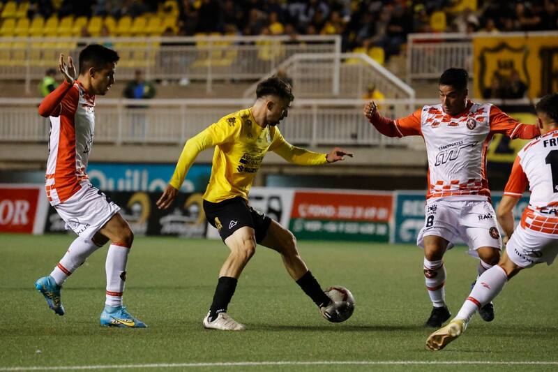 Sann Luis y Deportes Limache se enfrentan este martes 30 de julio en el Nicolás Chahuán Nazar.