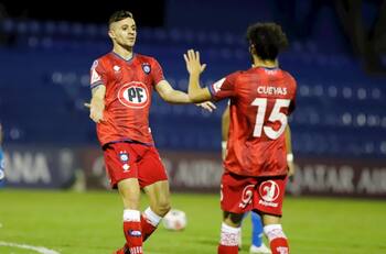VIDEO: Huachipato abrió la cuenta en Paraguay con este gol de Walter Mazzantti