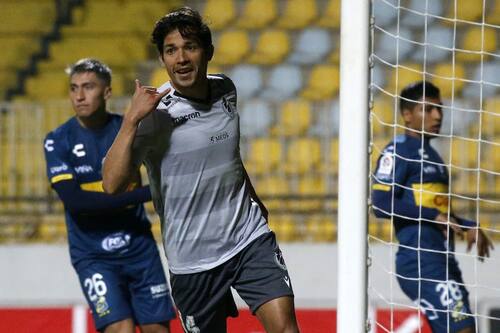 Rossi, Arturo Vidal y Humberto Suazo entre los jugadores que saludaron a Matías Fernández