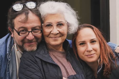 “Gracias por dejarme estar”: reconocida actriz que dio a conocer el cáncer de Teresita Reyes realizó sentida despedida