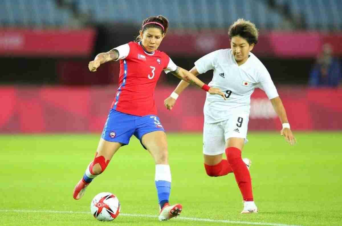 Malas noticias para la U y La Roja: Carla Guerrero sufrió grave lesión de rodilla