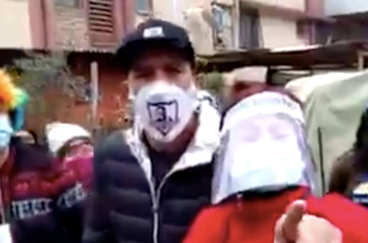 Esteban Paredes realiza donación a olla común en Puente Alto