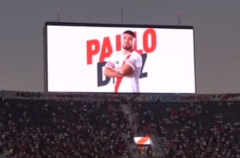 VIDEO | Hinchas de River le dieron feroz pifiadera a Paulo Díaz