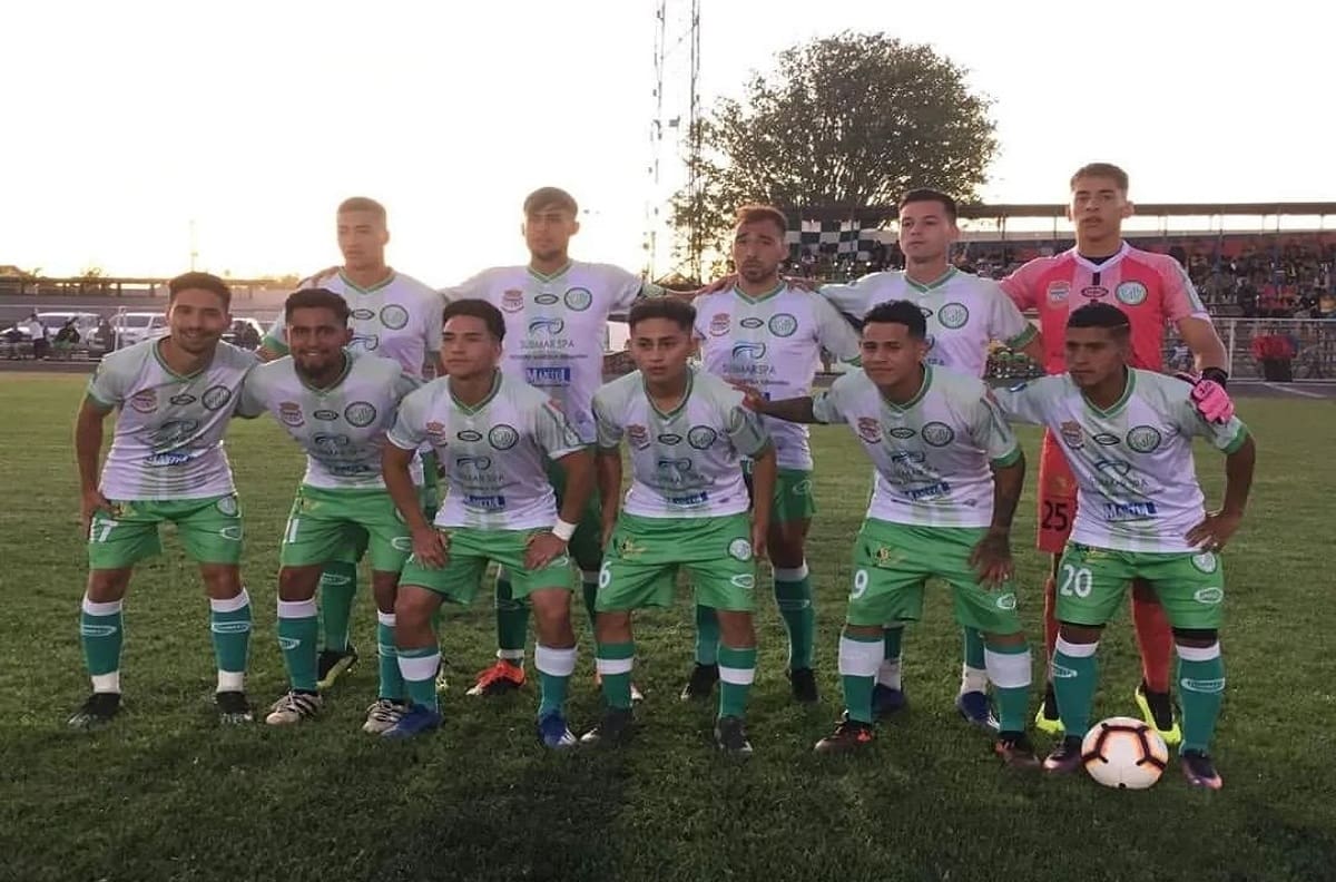 "Buenos Aires de Parral contra Caupolicán de Cauquenes es como el Colo Colo vs la U de Tercera"