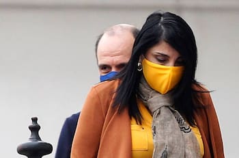 Los memes que dejó el look 'a lo Scorpion' de Karla Rubilar