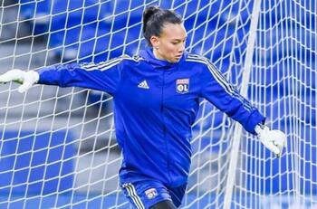 Fútbol Femenino: dos victorias y un empate, la cosecha de las figuras chilenas en el exterior