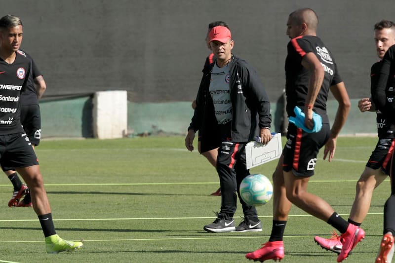La Roja, en un entrenamiento bajo la conducción de Reinaldo Rueda, en Juan Pinto Durán. Foto: Agencia Aton.