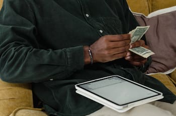 4 aplicaciones con Inteligencia Artificial que te ayudarán a ahorrar dinero