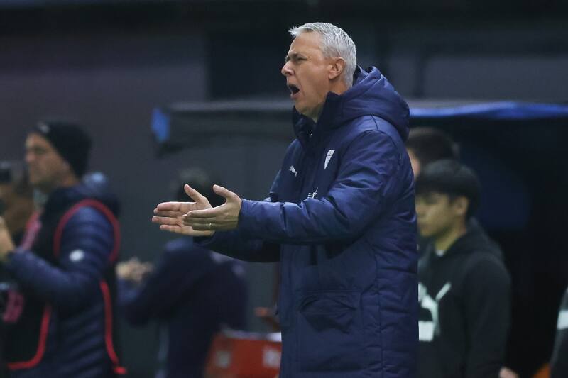 , entrenador de Universidad Católica. Foto: Agencia Aton.