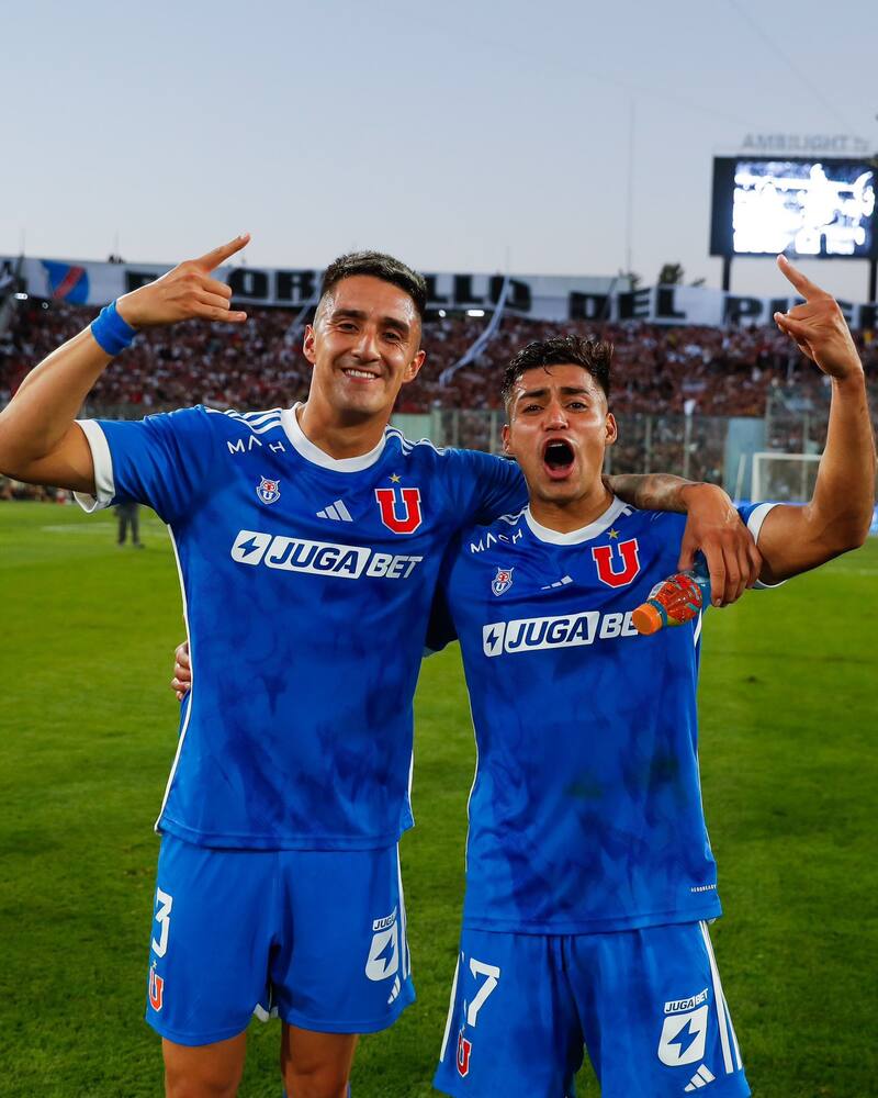 Ignacio Tapia celebrando la victoria ante Colo Colo. Foto: @udechile.