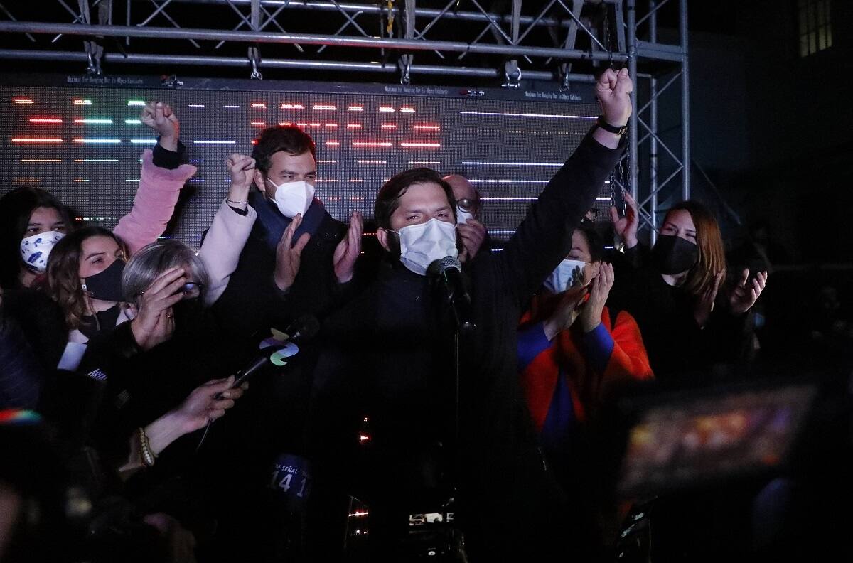 Gabriel Boric tras ganar las primarias: "Si Chile fue la cuna del neoliberalismo, también será su tumba"