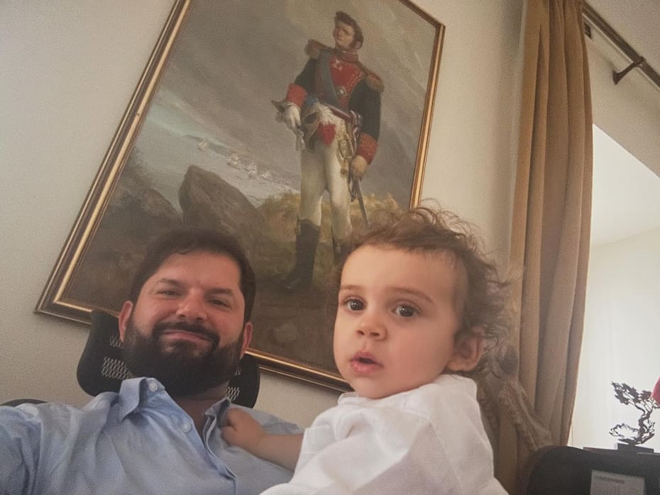 y su sobrino, León