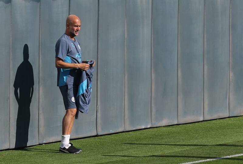 Guardiola podría quedarse sin competencias con el City. EFE