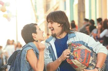 Canal 13 anuncia el regreso de "Cerro Alegre" a sus pantallas con Jorge Zabaleta de protagonista