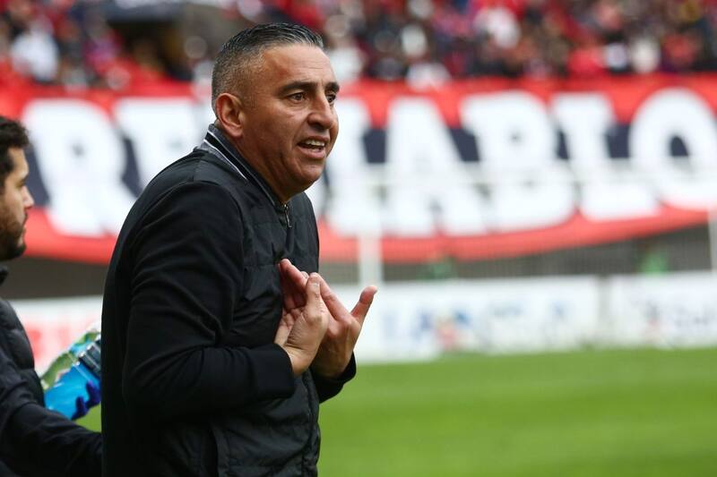 suma bonos para ser el nuevo técnico de la U.