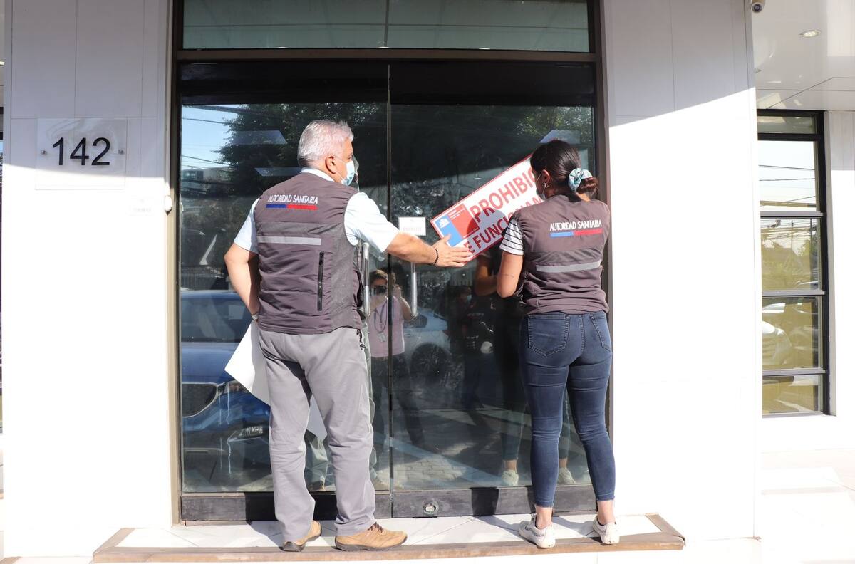 Muerte de mujer en Clínica Estética de Las Condes: Seremi de Salud clausuró el recinto